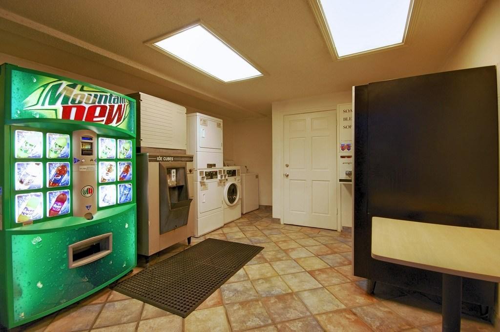 Super 6 Inn & Suites Pensacola Ferry Pass Ngoại thất bức ảnh